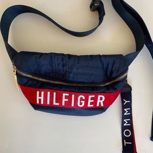 Tommy Hilfiger nylon fanny pack